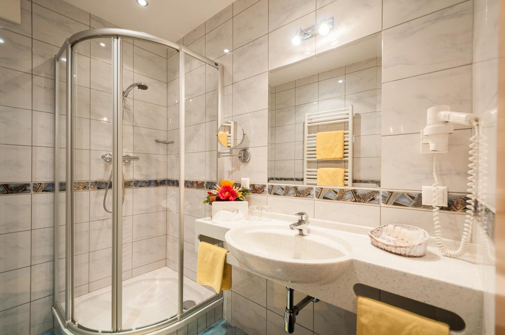 Hotel Landhof Simeter Gmbh Spittal an der Drau Phòng bức ảnh